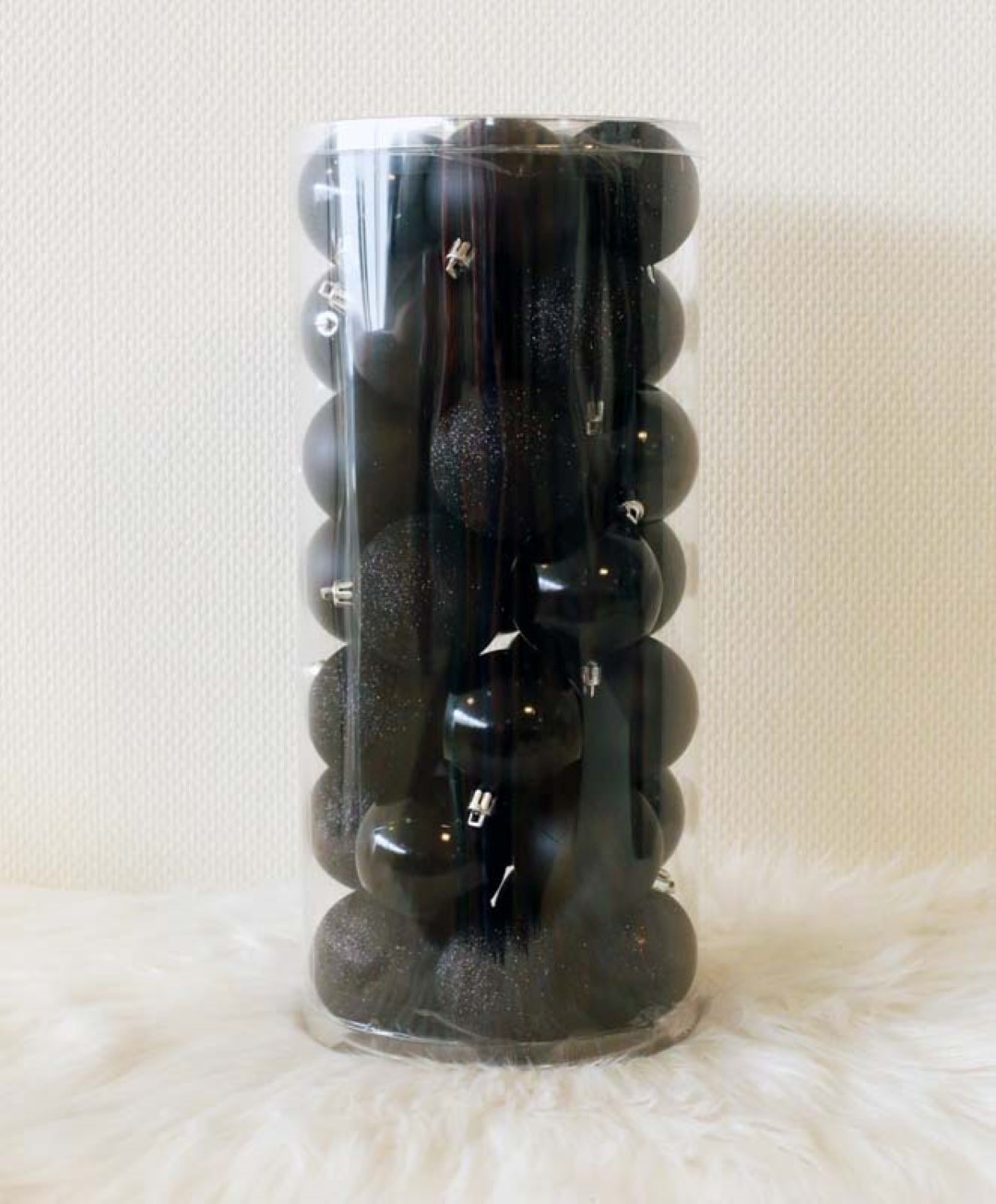 35 Onbreekbare kerstballen in koker diameter 6 cm zwart classic - Oosterik Home