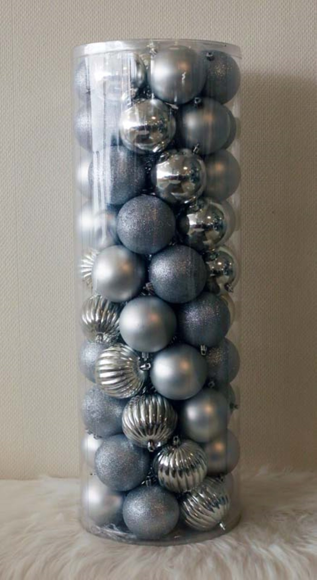 69 Onbreekbare kerstballen in koker doorsnee 8 cm zilver watermeloen - Oosterik Home