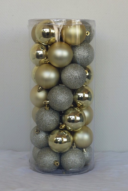 35 Onbreekbare kerstballen in koker doorsnee 6 cm champagne classic - Oosterik Home