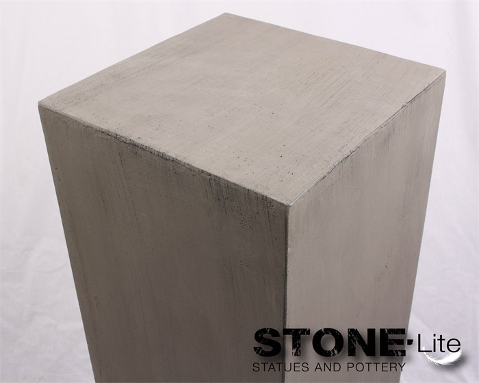 Sokkel abstract l30b30h100 cm Stone-Lite