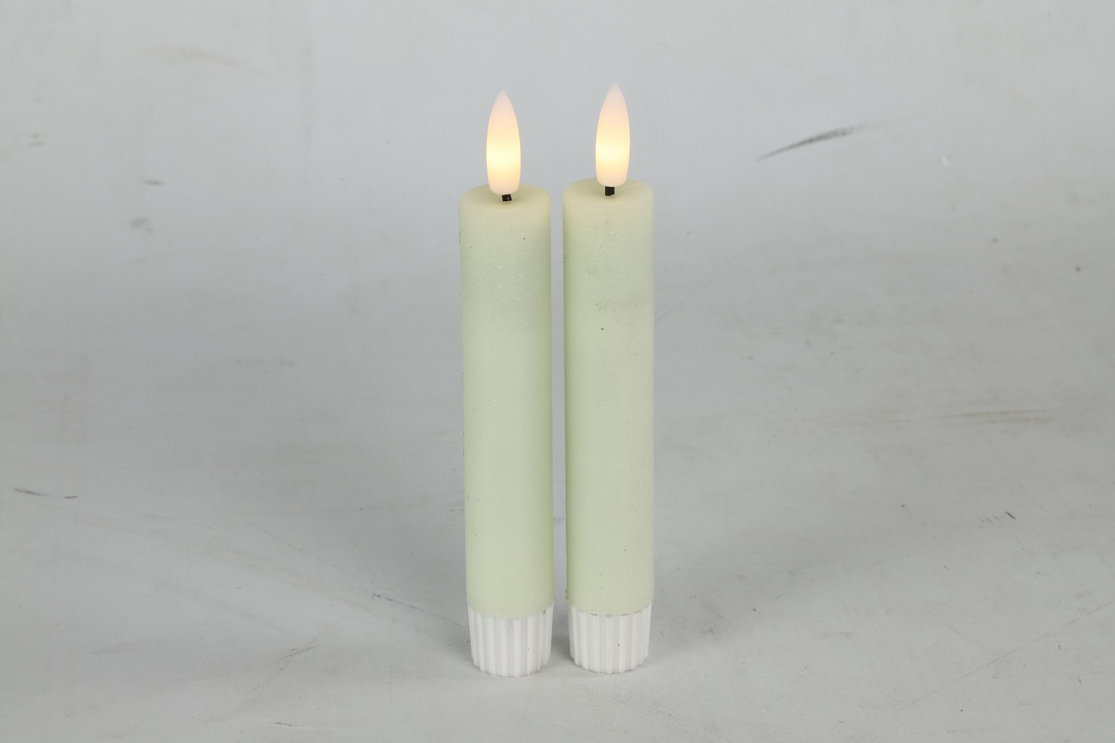 Led kaarsen met afstandsbediening Countryfield - LED dinerkaars klein wit 15 cm - wit - met timer - set van 2